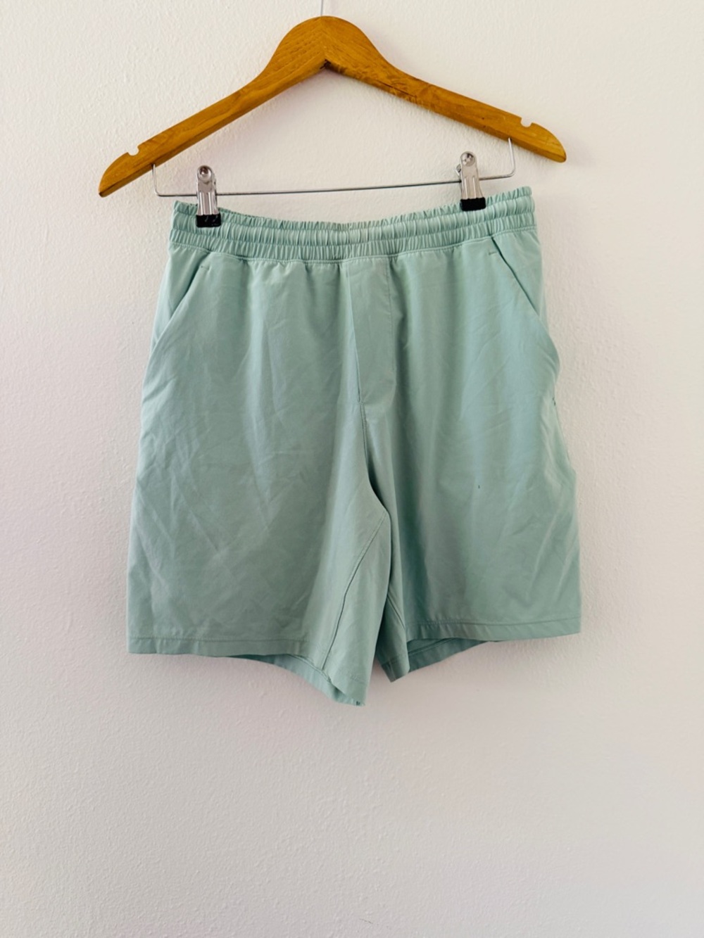 Lululemon Pace Breaker Short in Arctic Green